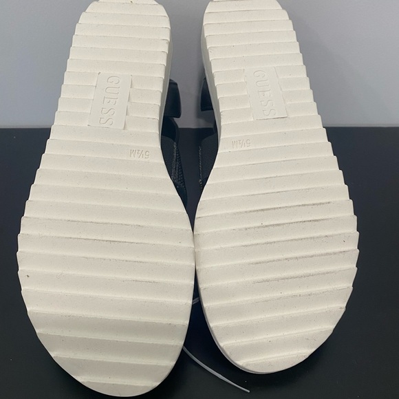 Guess Women’s Kinley Sandals Glitter Straps Buckle Black Size 5.5 - Picture 5 of 6